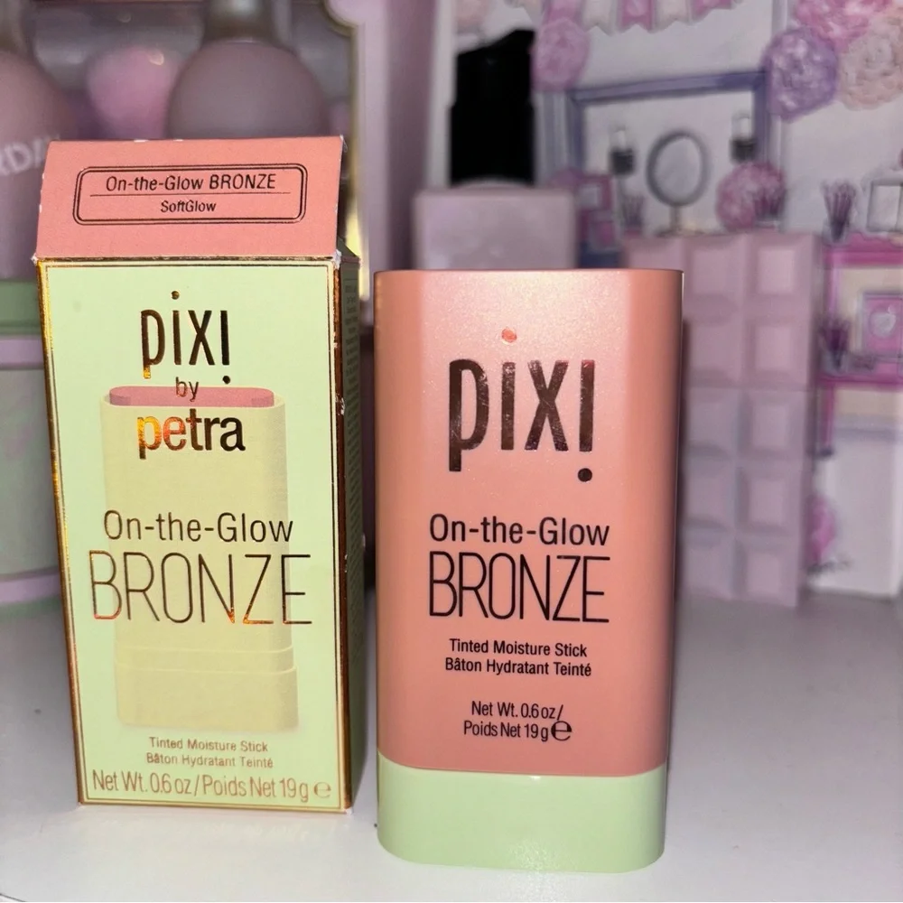 💝NIB Pixi On The Glow Bronze Stick- Soft Glow💝